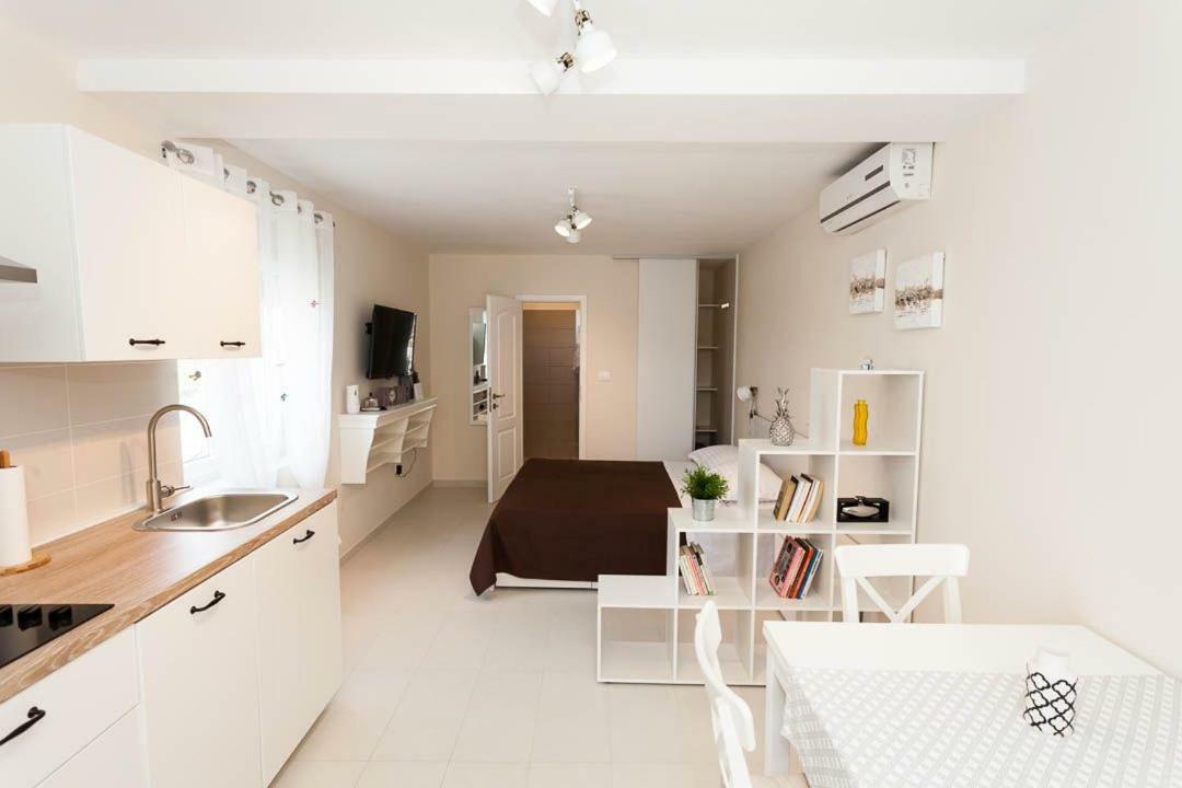 Studio Apartment Dada Primošten Eksteriør bilde